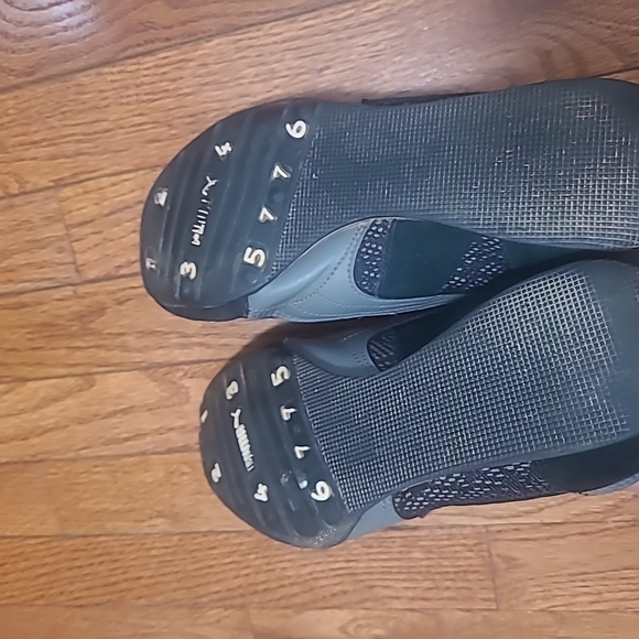 Puma Men's Black and Gray Sneakers - Picture 5 of 5